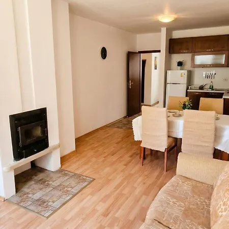 Penthouse Duplex Large 2 Bedroom Mp1