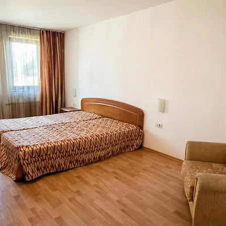 Penthouse Duplex Large 2 Bedroom Mp1