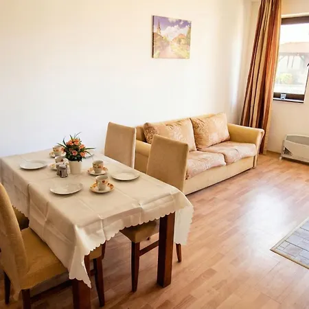 Penthouse Duplex Large 2 Bedroom Mp1 バンスコ